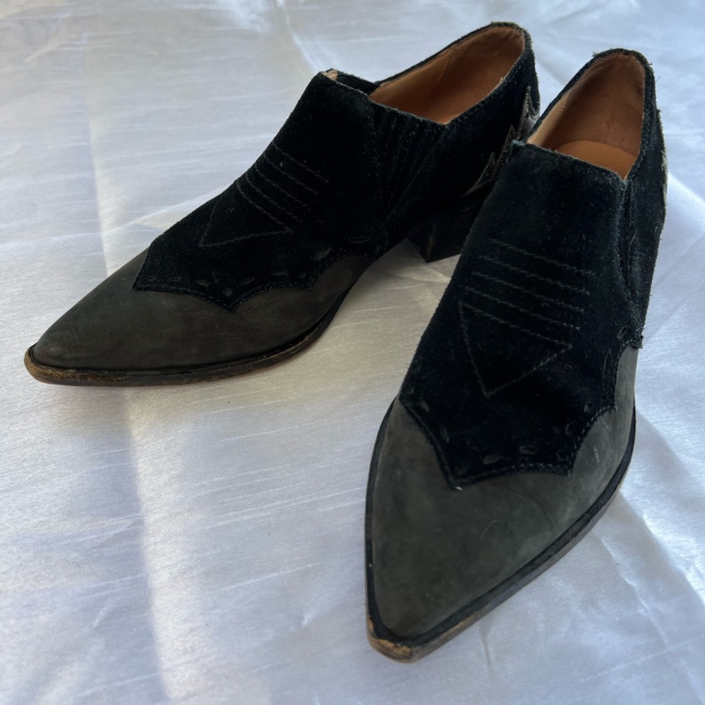 LINEA PAOLO Two Tone Suede Leather Black Booties WESTERN COASTAL COWGIRL Sz 8.5